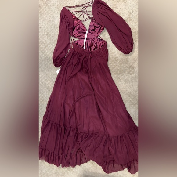 Mac Duggal 67948 NWT Plum Pleated Cut Out Long Sleeve Lace Up Tiered Gown - Picture 6 of 9